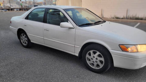 1999 Toyota Camry LE V6