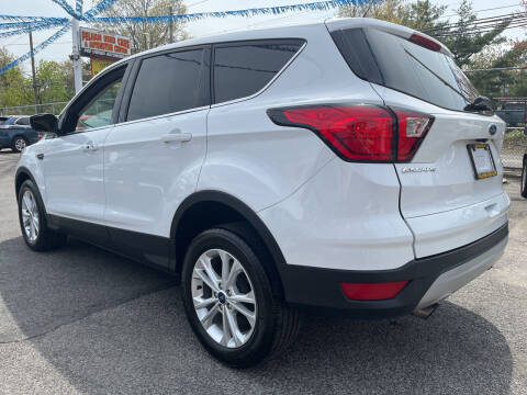 2019 Ford Escape SE