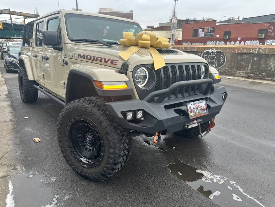 Lt. Brown 2020 Jeep Gladiator Mojave 4x4 Mojave 4dr Crew Cab 5.0 ft. SB 2