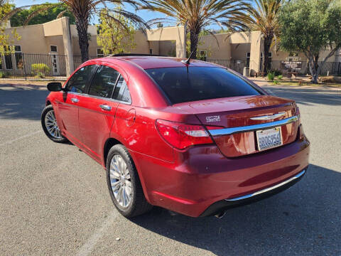 2011 Chrysler 200 Limited