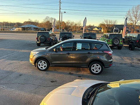 2017 Ford Escape S