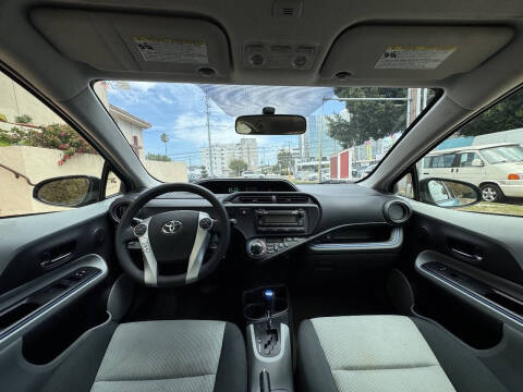 2013 Toyota Prius c One