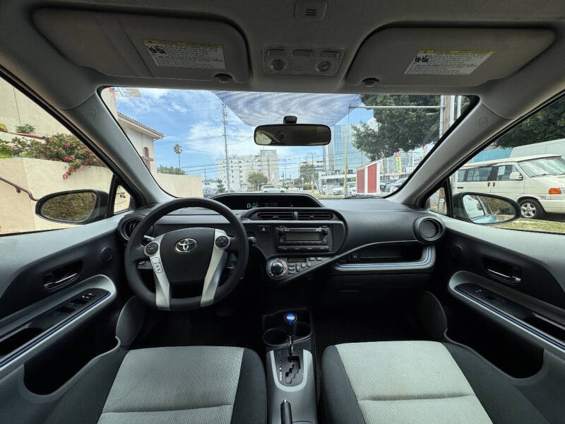 2013 Toyota Prius c One