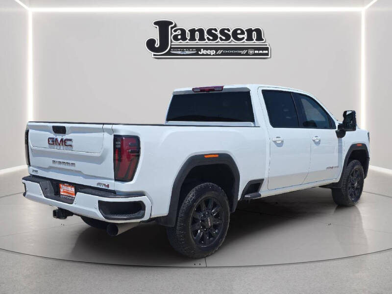 2025 GMC Sierra 2500HD