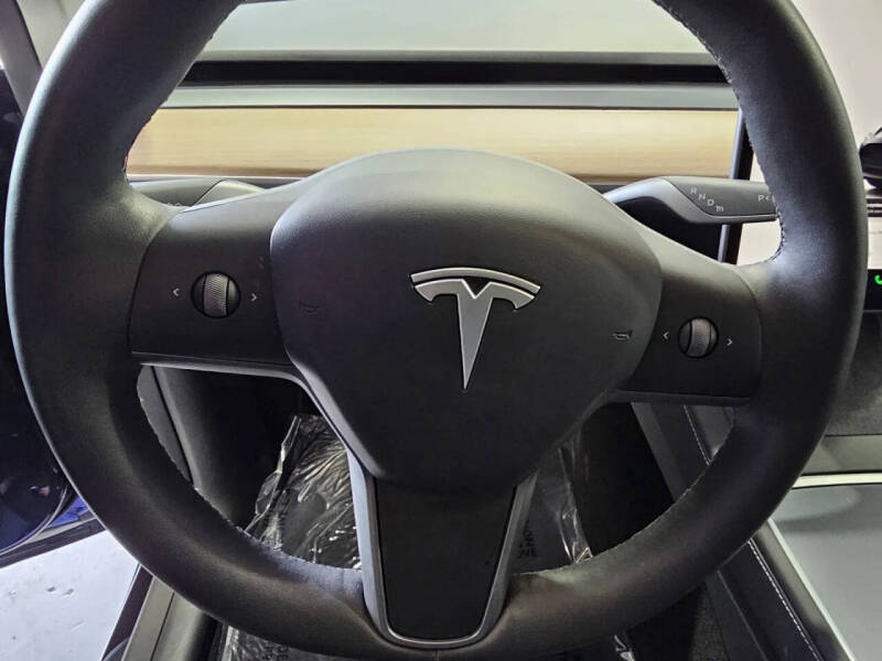 2025 Tesla Model Y Long Range