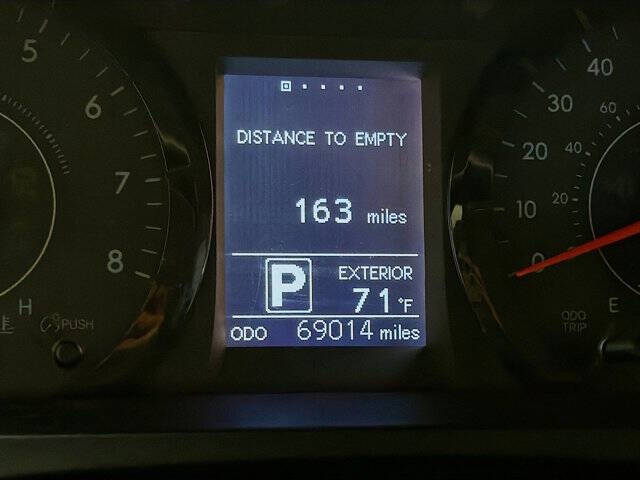 2017 Toyota Sienna LE 7-Passenger Auto Access Seat