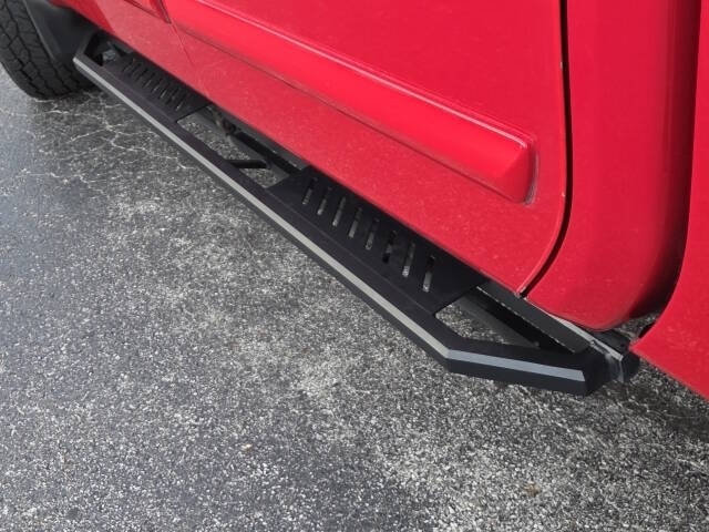 2012 Nissan Titan SV