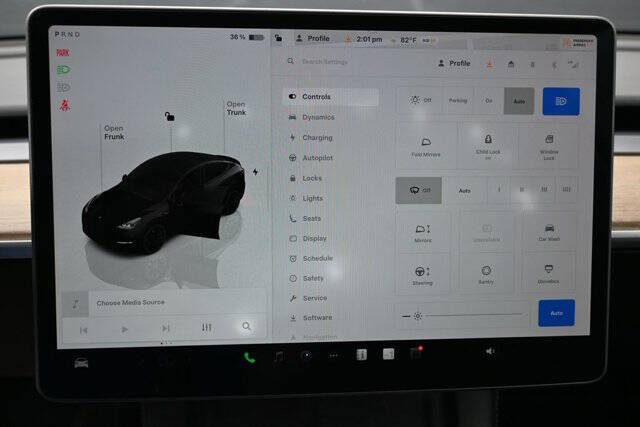 2024 Tesla Model Y Performance