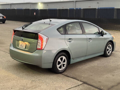 2015 Toyota Prius Two