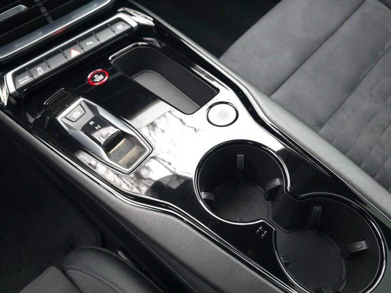 2023 Audi e-tron GT quattro Premium Plus