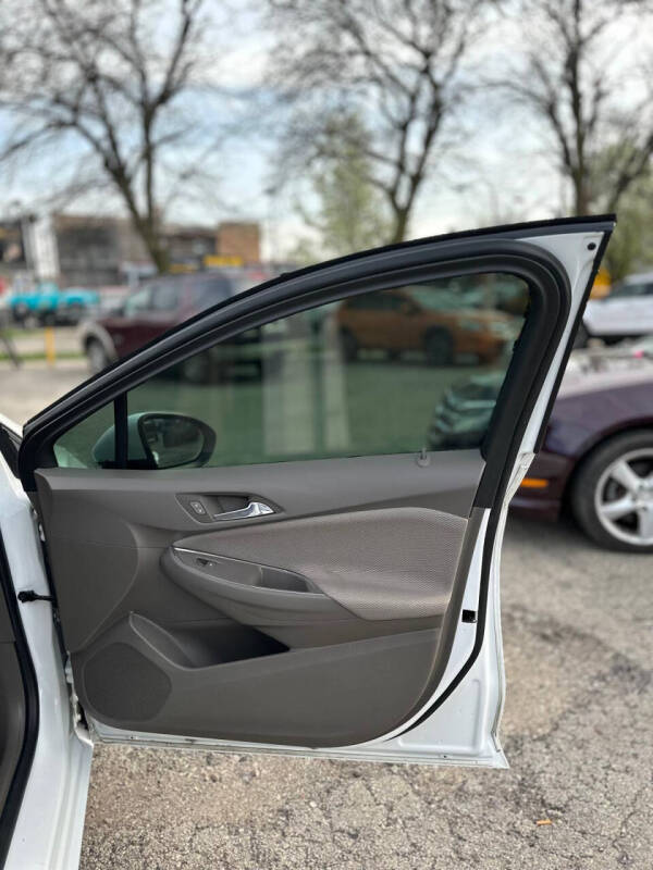 2017 Chevrolet Cruze LS Auto