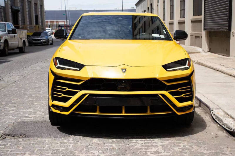 2019 Lamborghini Urus