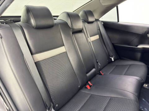 2014 Toyota Camry SE