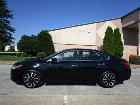 2018 Nissan Altima for sale at JON DELLINGER AUTOMOTIVE in Springdale AR