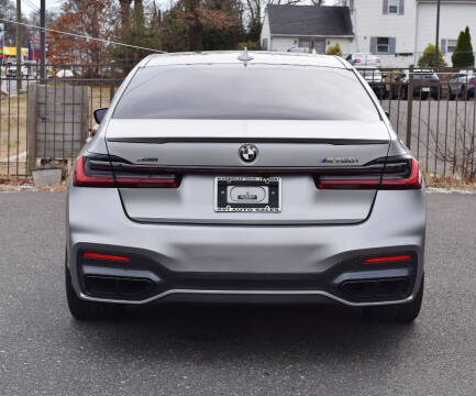 2022 BMW 7 Series M760i xDrive