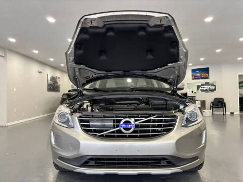 2016 Volvo XC60 T5 Platinum