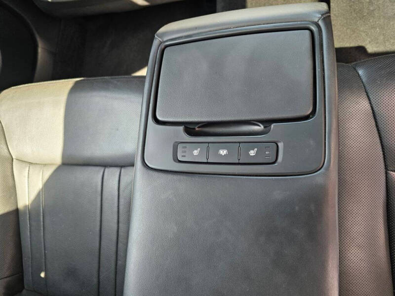 2017 Genesis G80