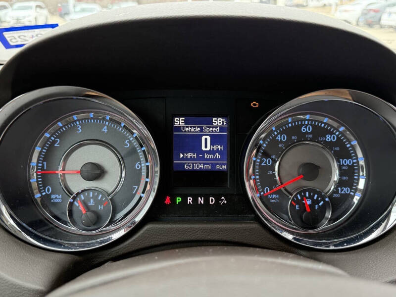 2011 Chrysler Town and Country Touring-L