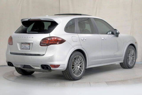 2014 Porsche Cayenne GTS