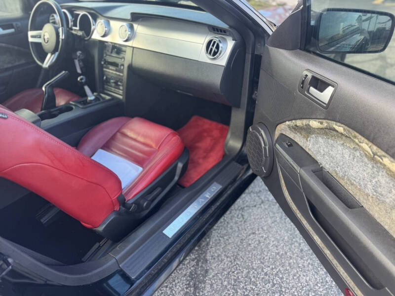 2006 Ford Mustang GT Deluxe