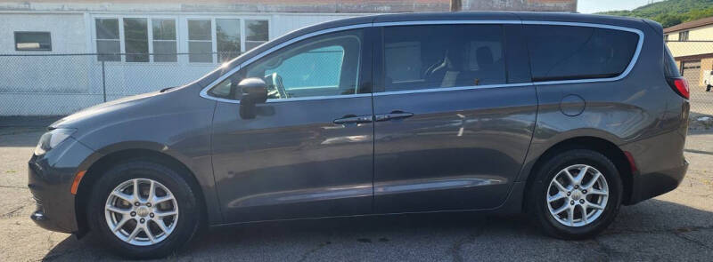 2017 Chrysler Pacifica Touring