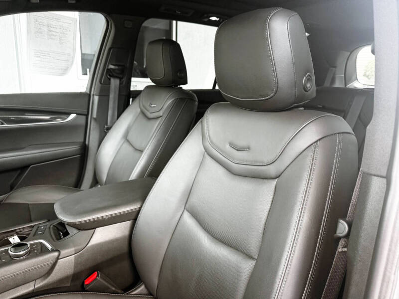 2024 Cadillac XT6 Sport