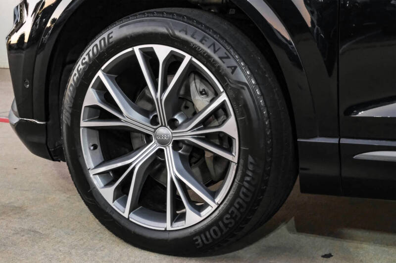 2020 Audi Q8 quattro Prestige 55 TFSI