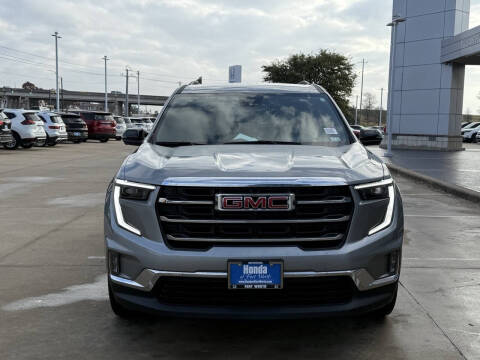 2024 GMC Acadia Elevation