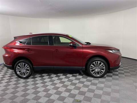 2022 Toyota Venza XLE