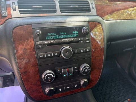 2012 Chevrolet Avalanche LS