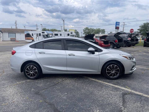2018 Chevrolet Cruze LS Auto