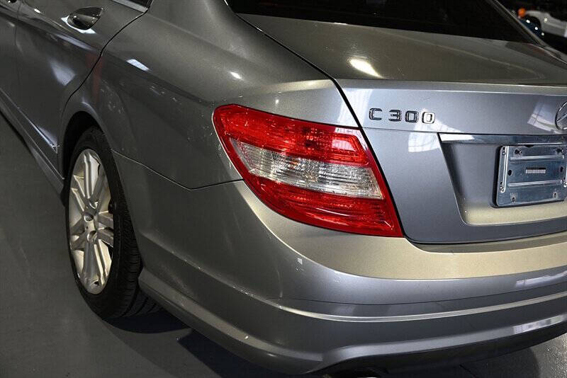 2009 Mercedes-Benz C-Class 15
