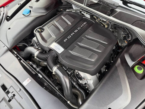 2016 Porsche Cayenne GTS