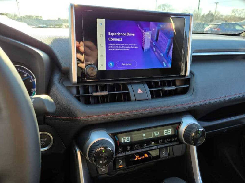 2025 Toyota RAV4 Plug-in Hybrid SE