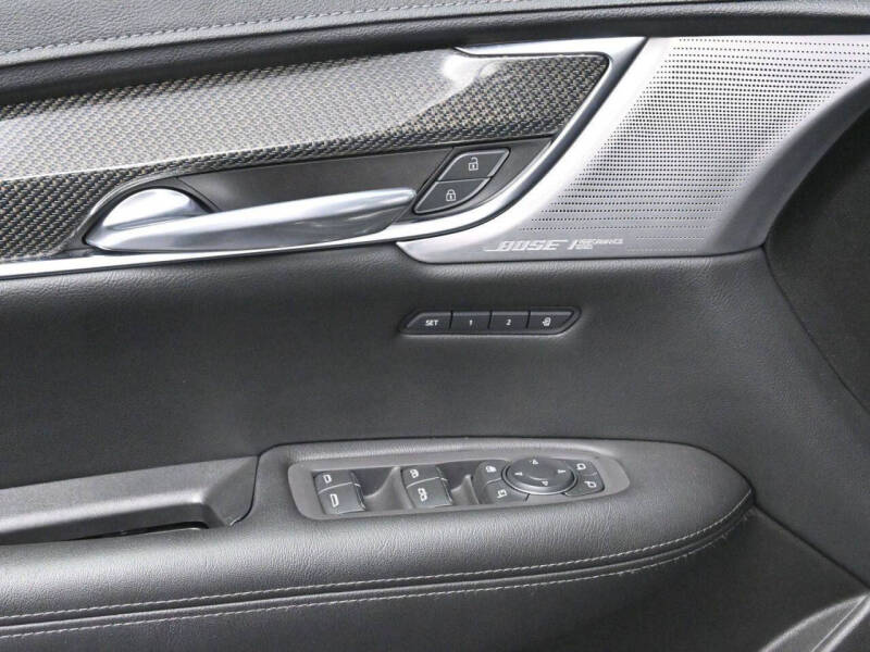 2022 Cadillac XT5 Sport