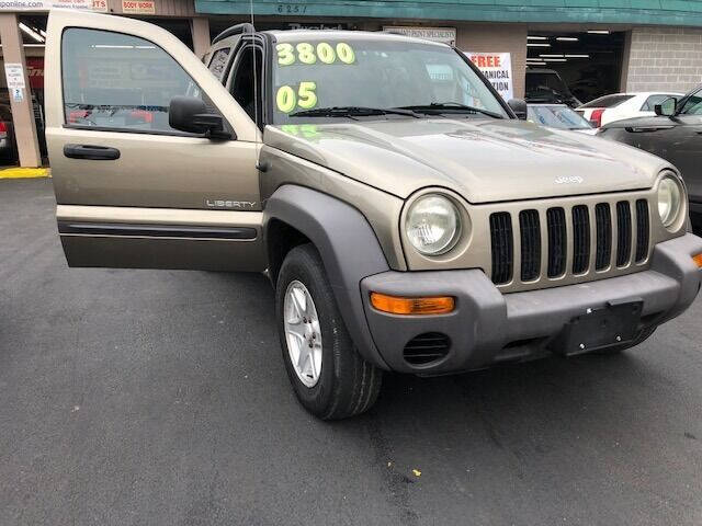 2004 Jeep Liberty for sale at NATIONAL AUTO GROUP INC in Chicago IL