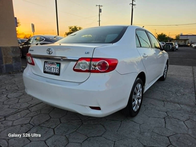 2013 Toyota Corolla LE