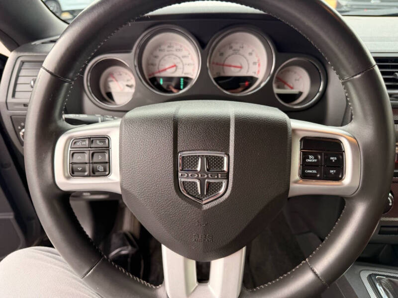 2013 Dodge Challenger R/T Plus