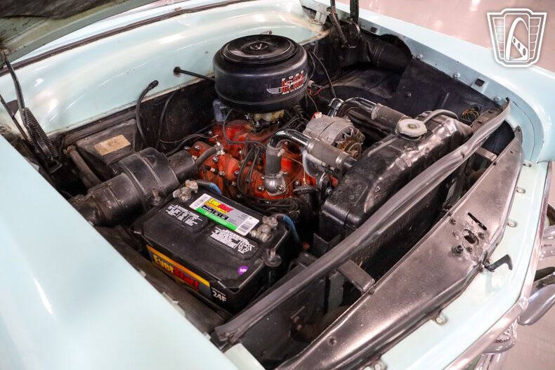 1953 Ford Crestline