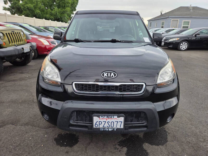 2011 Kia Soul +