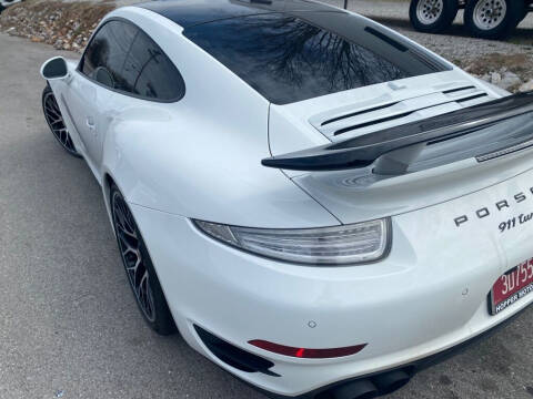 2016 Porsche 911 Turbo S