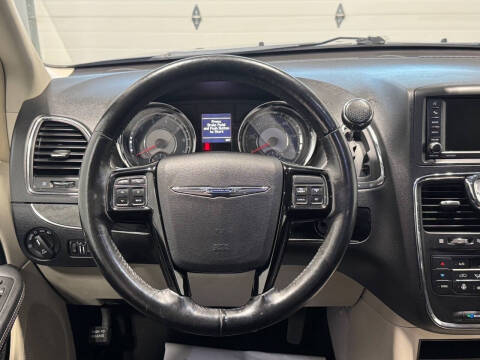 2016 Chrysler Town and Country Limited