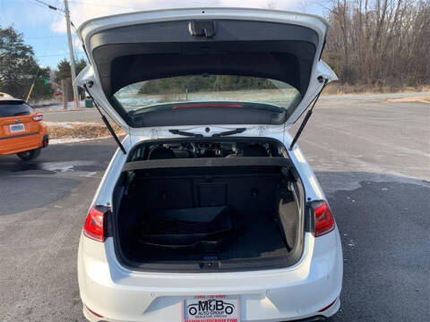 2017 Volkswagen Golf R 4Motion