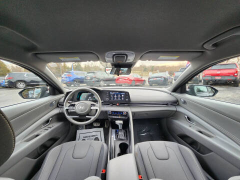 2025 Hyundai Elantra SEL Sport