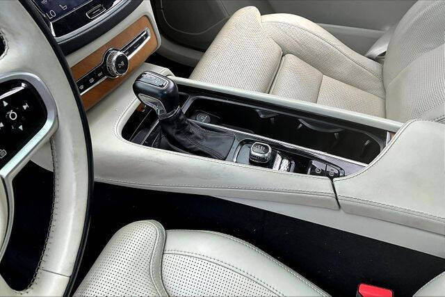 2019 Volvo XC90 T6 Inscription