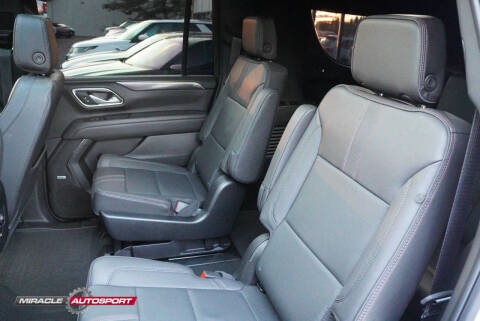 2023 Chevrolet Suburban RST