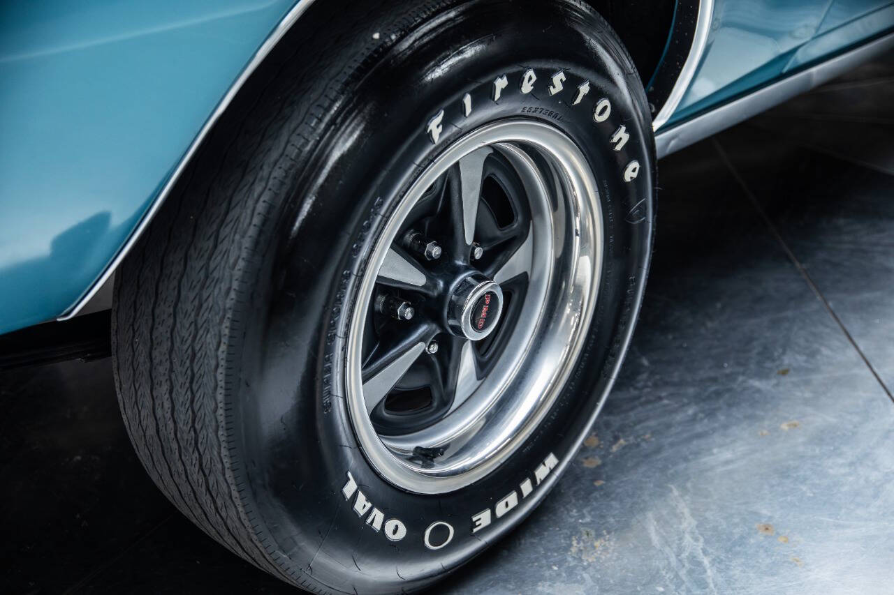 1968 Pontiac Firebird 26