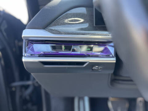 2023 BMW 7 Series 740i