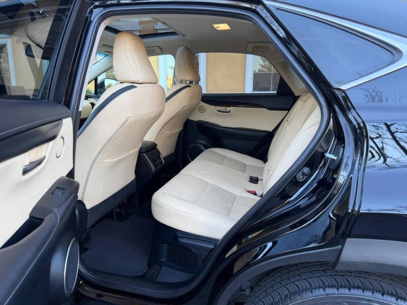 2017 Lexus NX 200t