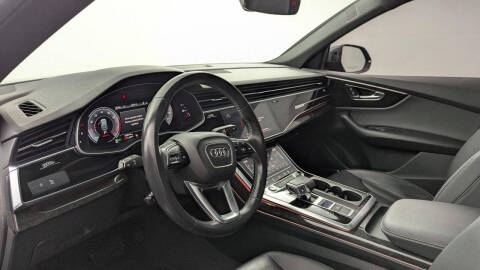 2022 Audi Q8 quattro Premium Plus 55 TFSI